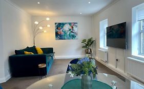 The Apartment, Bridge House
